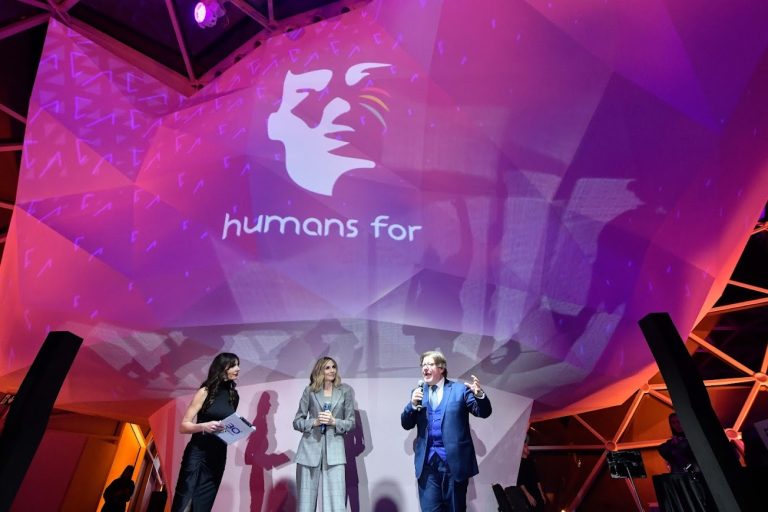 Francesca Cenci, Lorella Cuccarini e Salvatore Gesuele, Amministratore Delegato