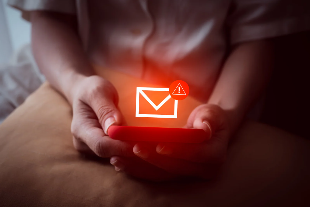 IA, Truffe Estive e Cybersecurity| Mocerino ad Agorà Estate su Rai 3